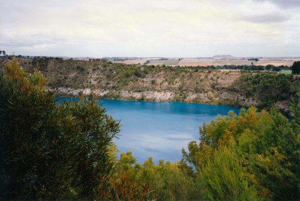 01-29-1998 02 Blue Lake and Mt Schank.jpg