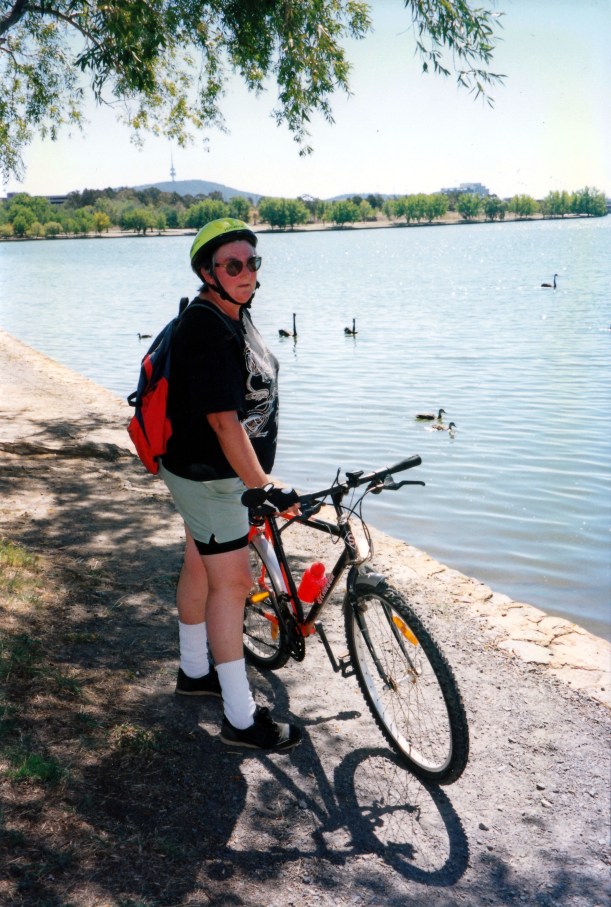 03-10-1998 04 bike ride around Lake Burley Griffin.jpg