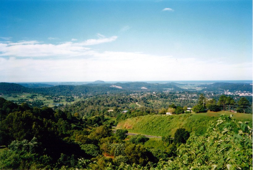 04-24-1998 01 towards noosa from montville road.jpg