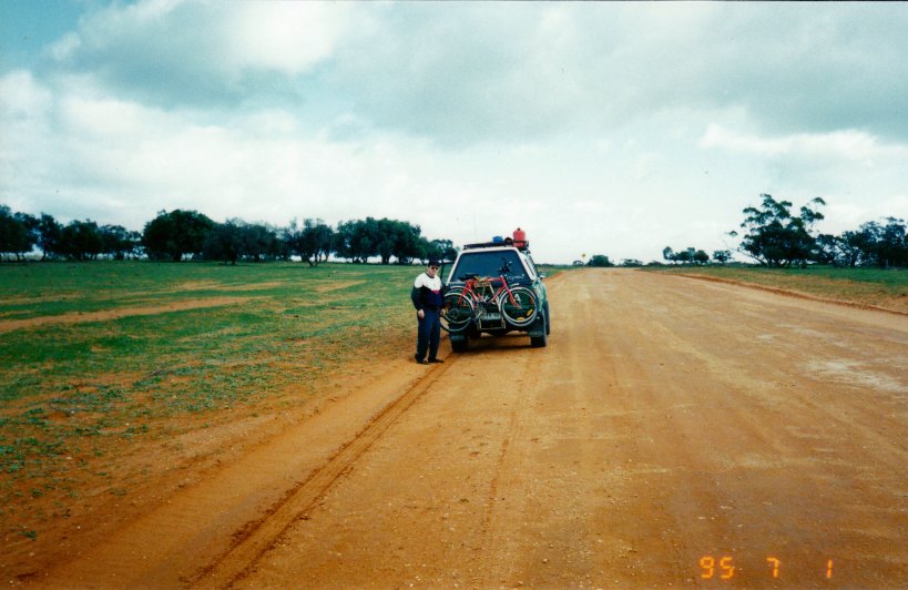 07-01-1995 Balranald Mungo road near Bidura HS.jpg