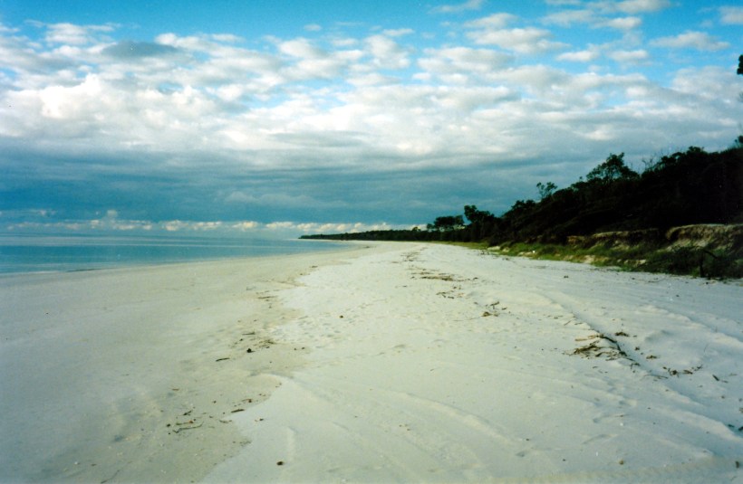 05-12-1998 11 beach at Moon Point.jpg