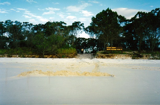05-12-1998 12 barge landing area moon point.jpg