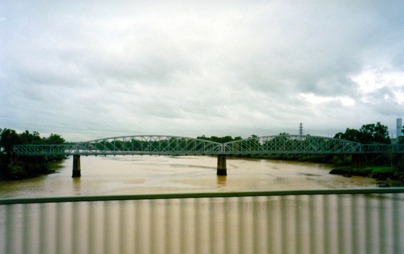 05-15-1998 02 crossing Fitzroy River.jpg