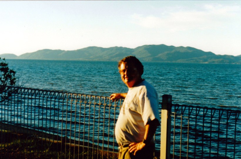 05-24-1998-magnetic-island-from-strand-townsville