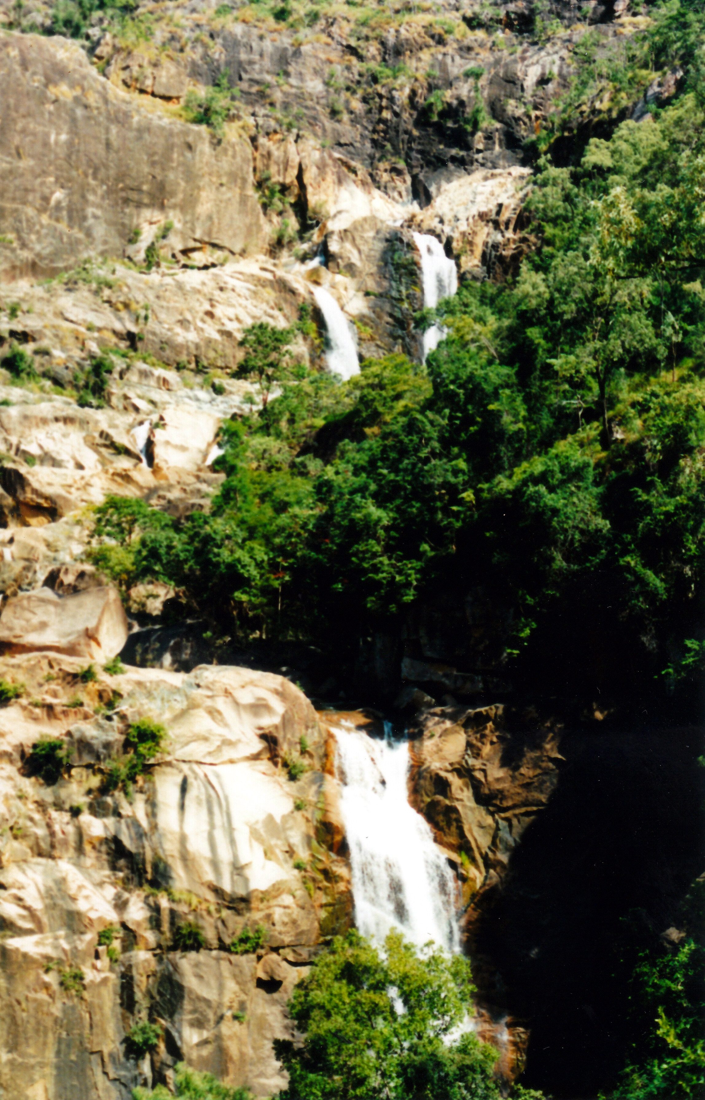 05-28-1998 03 Jourama Falls lower.jpg