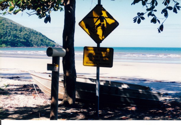 06-22-1998 03 vinegar store for stingers.jpg