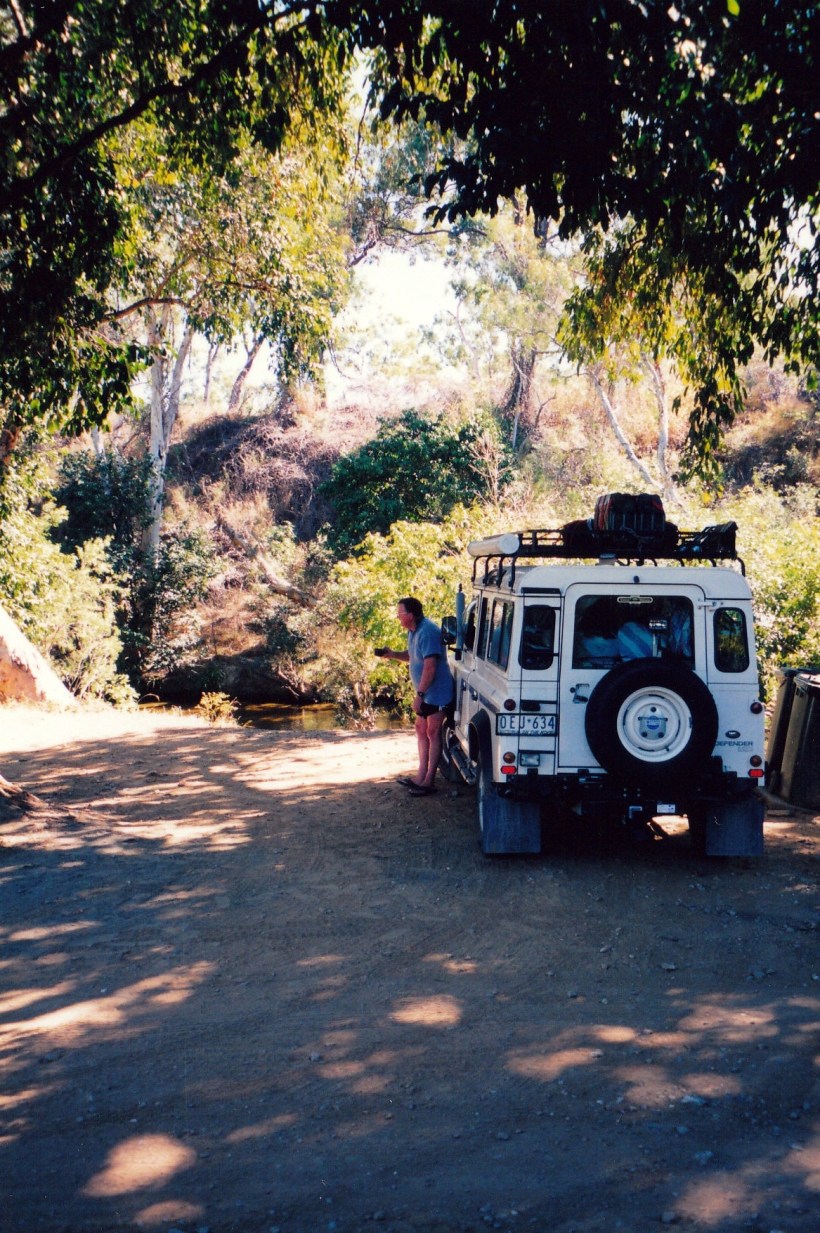 06-27-1998 01 mcleod r. away.jpg