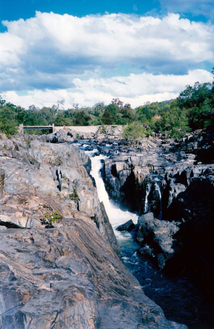 06-30-1998 08 Little Annan Gorge with road bridge.jpg