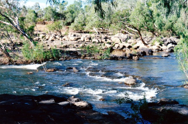 07-07-1998-04-kalpowar-crossing-normanby-river