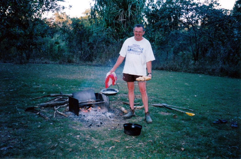 07-08-1998 05 John's camp oven rolls.jpg
