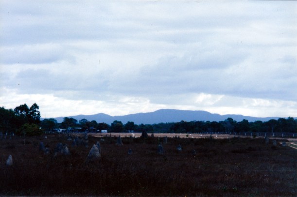 07-19-1998 06 silver plains home area an d airstrip.jpg