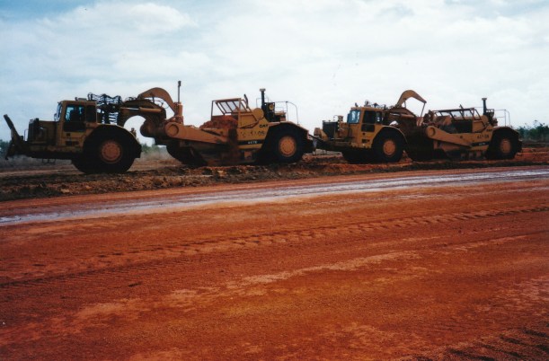 07-23-1998 big machines.jpg