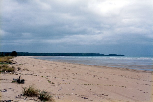 08-01-1998-01-vrilya-point-from-beach