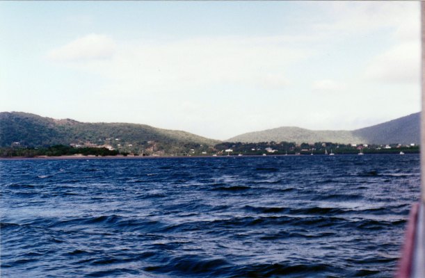 08-24-1998 05 cooktown from river.jpg