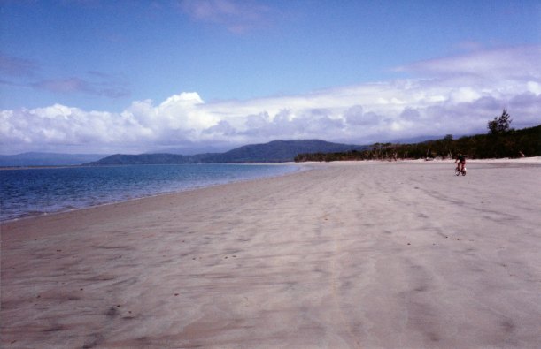 09-03-1998 04 cycling on beach Wonga to Daintree and back.jpg