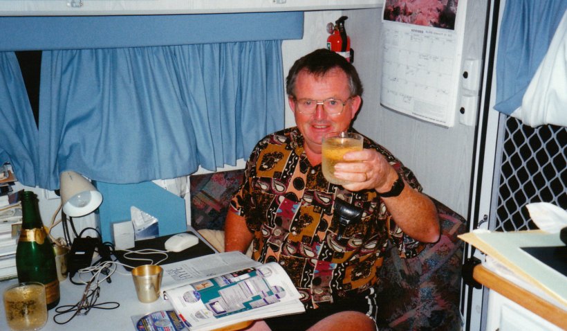 09-24-1998 John 58 birthday.jpg