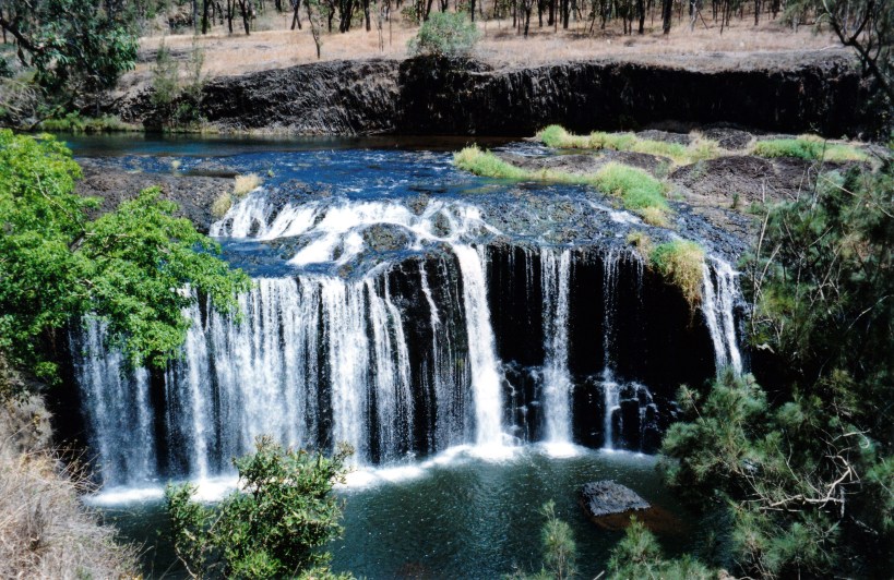 10-06-1998 Millstream Falls.jpg