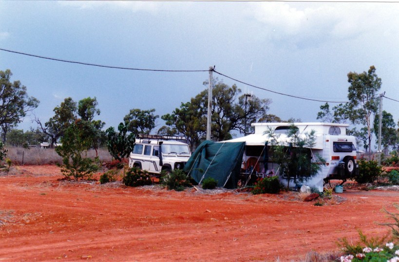 10-07-1998 07 bedrock village.jpg
