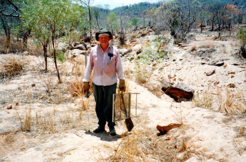 10-10-1998 06 topaz digger.jpg