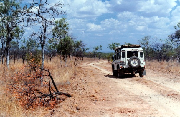 10-12-1998 05 on bulleringa track.jpg