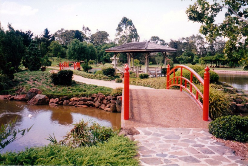 01-06-1999 Japanese Gardens with bridge.jpg