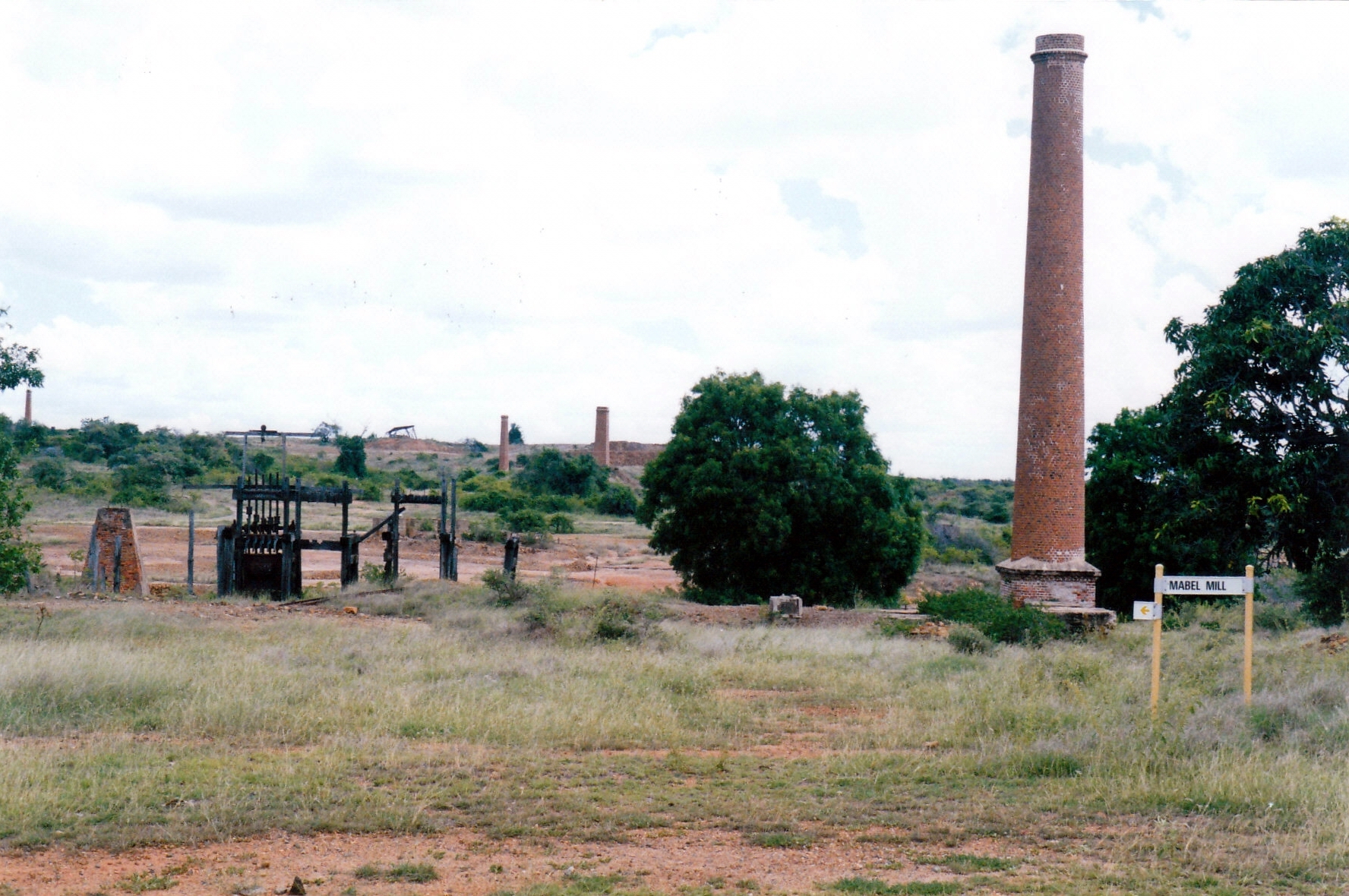 12-02-1998 03 mabel mine ruins ravenswood.jpg
