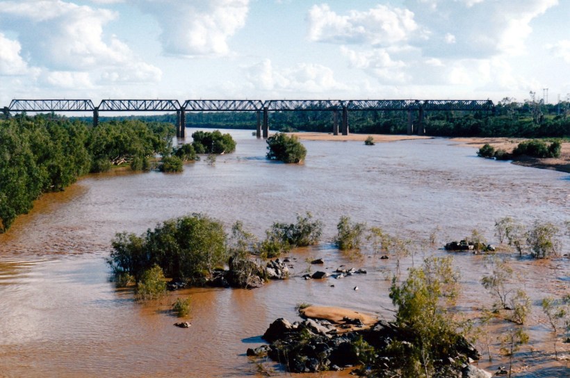 12-02-1998 11 burdekin rail bridge.jpg