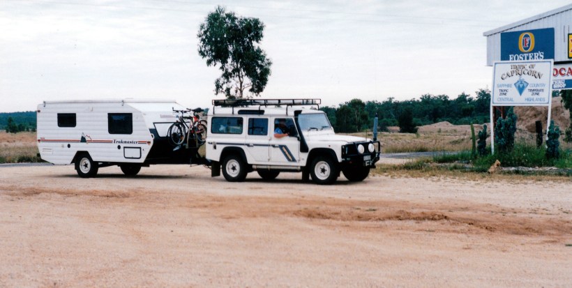 12-19-1998 bottleshop on Tropic of Capricorn near Sapphire.jpg