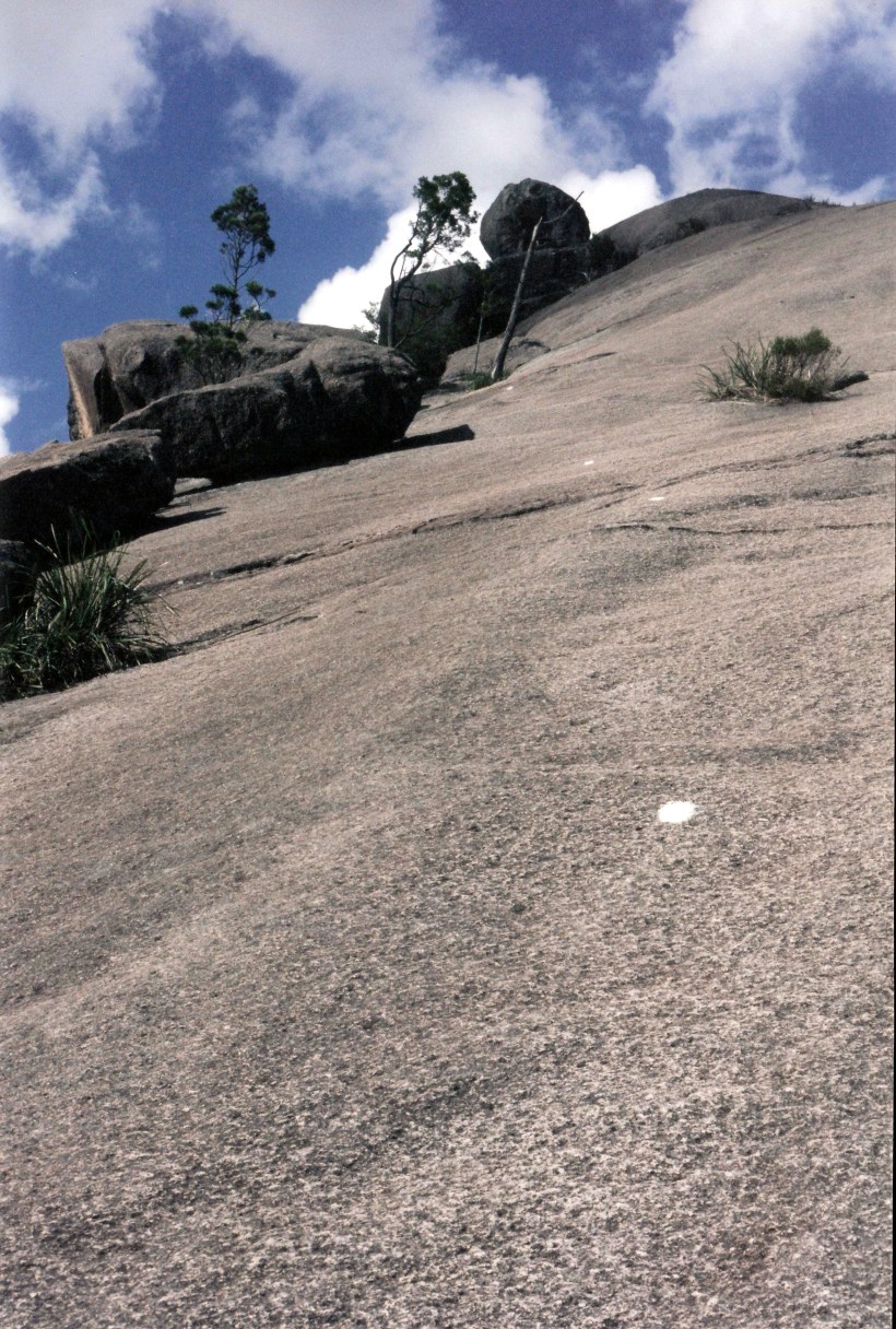 01-21-1999 Pyramid white dot track.jpg