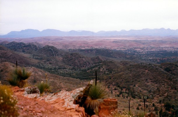 05-11-1999 19 Over Loves Mine Ra to Heysen Ra & St Marys Pk.jpg