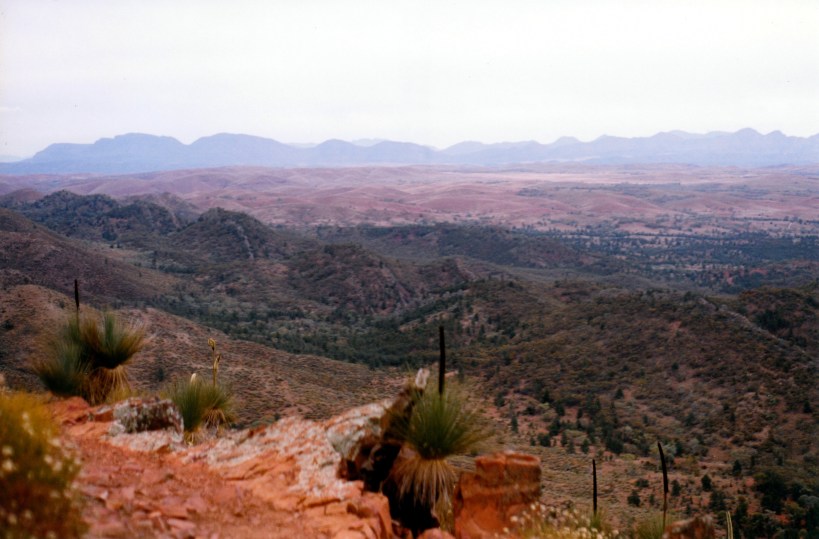 05-11-1999 19 Over Loves Mine Ra to Heysen Ra & St Marys Pk.jpg