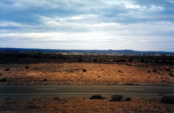 05-20-1999 04 coalfields from main road