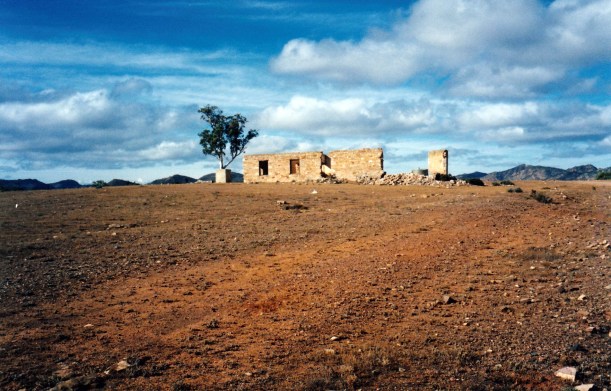05-23-1999 08 Sliding rock ruin