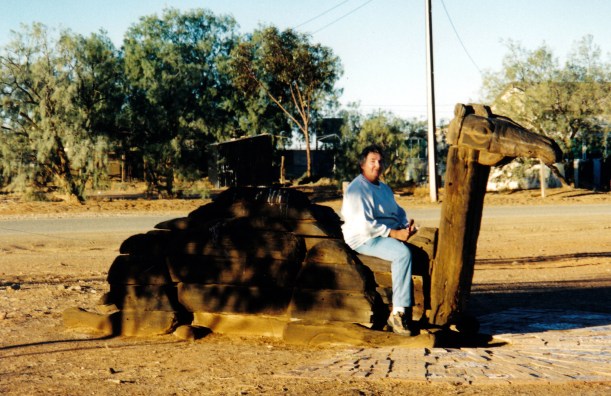 05-24-1999 06 camel feature marree.jpg