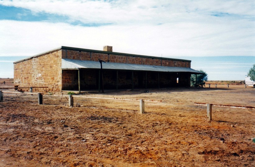 05-28-1999 01 beresford fettlers cottages.jpg