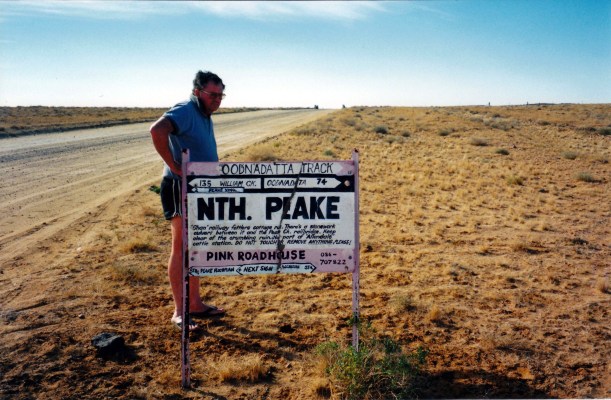 05-28-1999 09 Pink Roadhouse sign and track