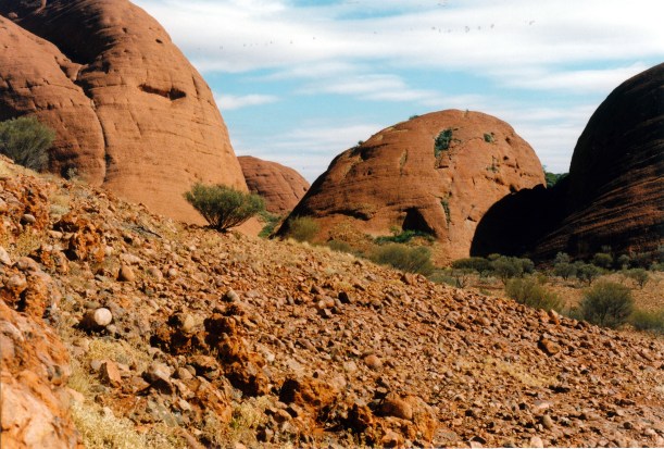 06-07-1999 16coming round to LO 1 in pic centre.jpg