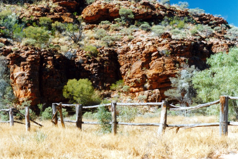 06-13-1999 03 old fence Kathleen Springs