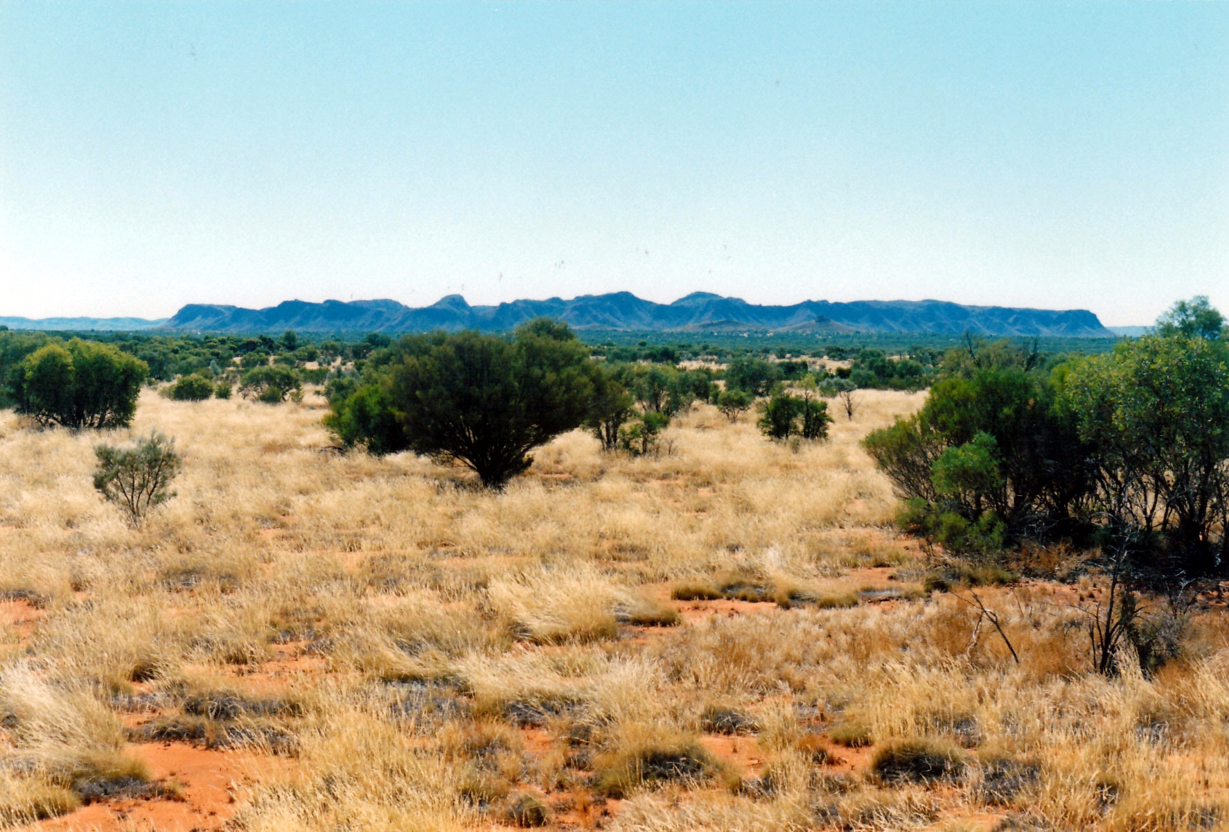 06-16-1999 05 gosse bluff