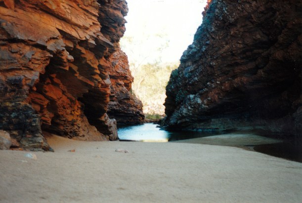 06-23-1999 08 waterhole in Simpsons Gap.jpg