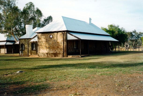 07-01-1999 03 Telegraph Station Alice Springs