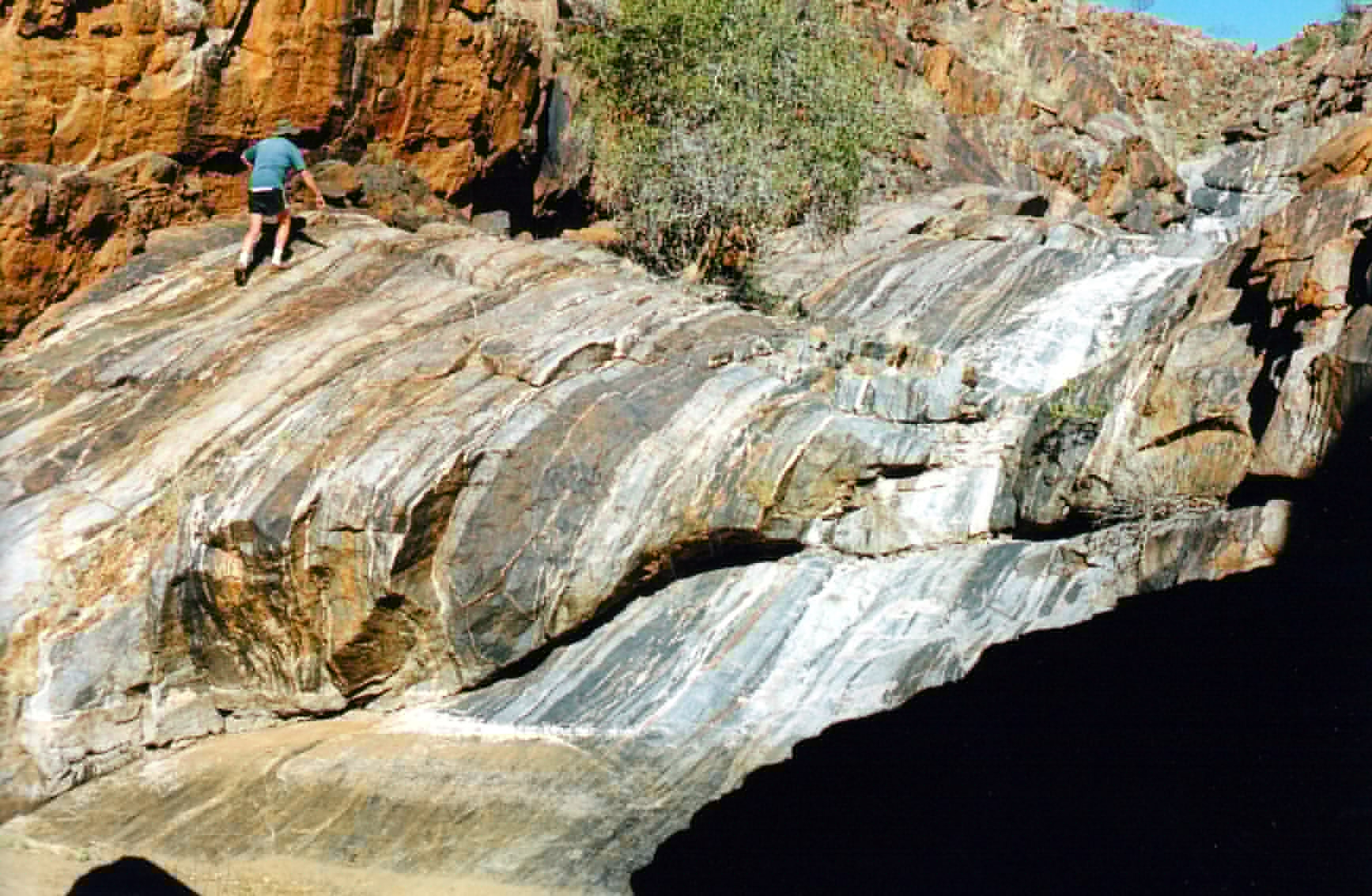 07-28-1999 12 little painted canyon migma ck and john.jpg