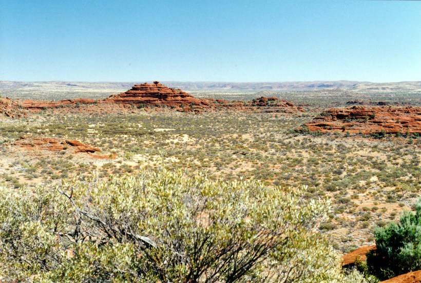 08-09-1999 07 Palm Valley Ampitheatre walk top view 3 in from R.jpg