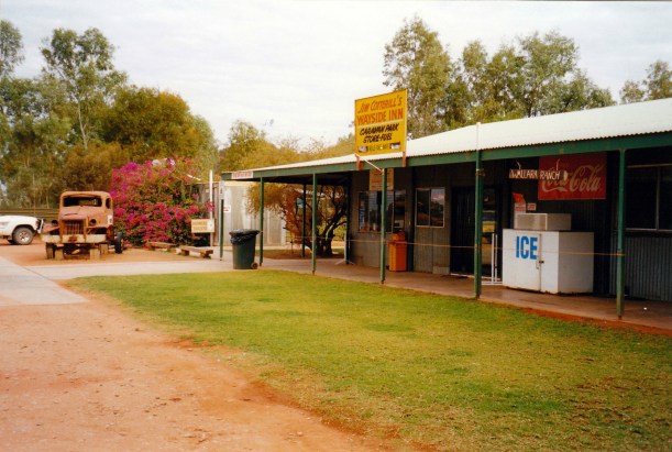 08-11-1999 15  pioneer truck and wallara ranch sign.jpg