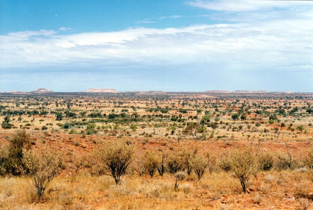 08-12-1999 03  first views of Chambers Pillar.jpg