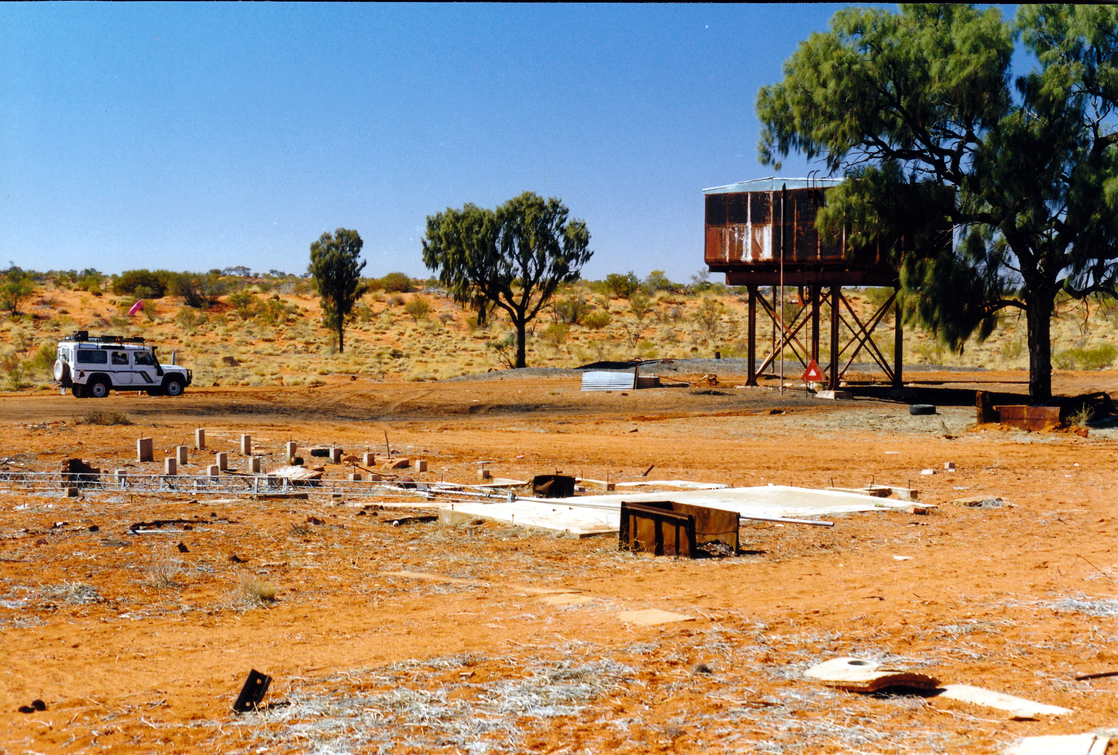 08-13-1999 05  Bundooma Siding ruins.jpg