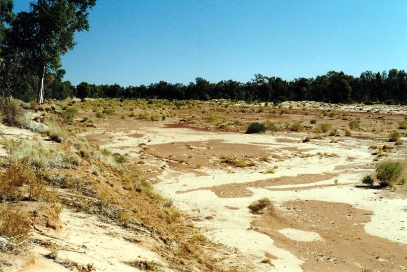 08-13-1999 finke river.jpg