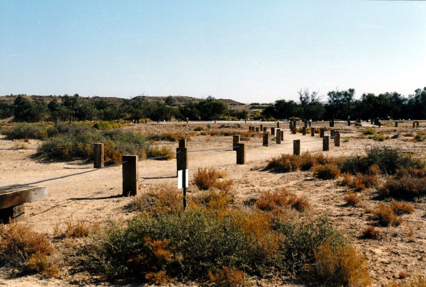 08-14-1999 12  Dalhousie Springs campground renovations.jpg