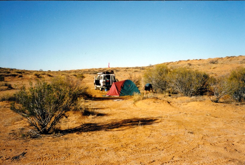 08-17-1999 01  Rig Rd camp morning.jpg