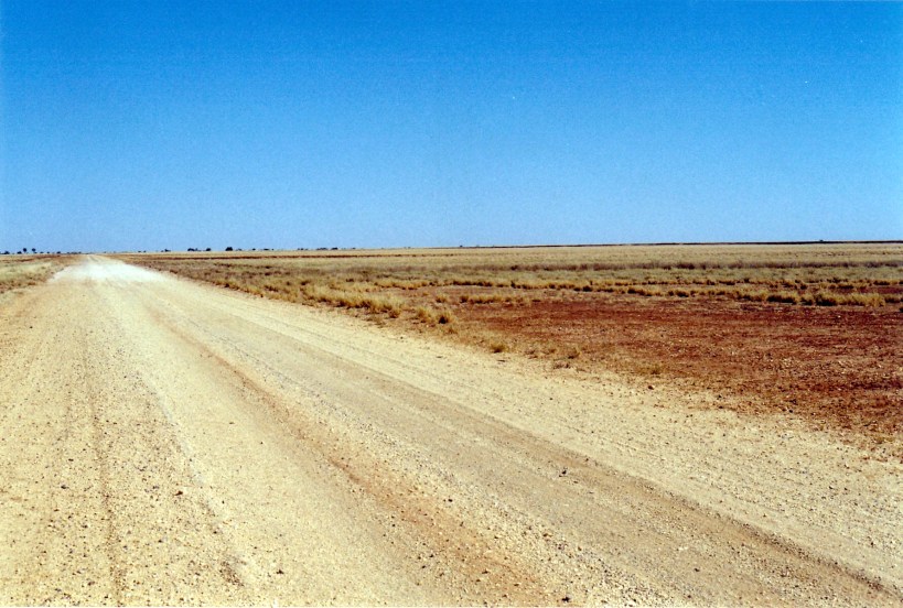 08-22-1999 03  donohue hwy bulldust.jpg